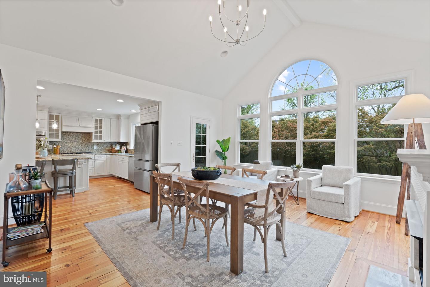506 IVY CIR, ALEXANDRIA, Virginia 22302, 4 Bedrooms Bedrooms, ,3 BathroomsBathrooms,Residential,For sale,506 IVY CIR,VAAX2042230 MLS # VAAX2042230