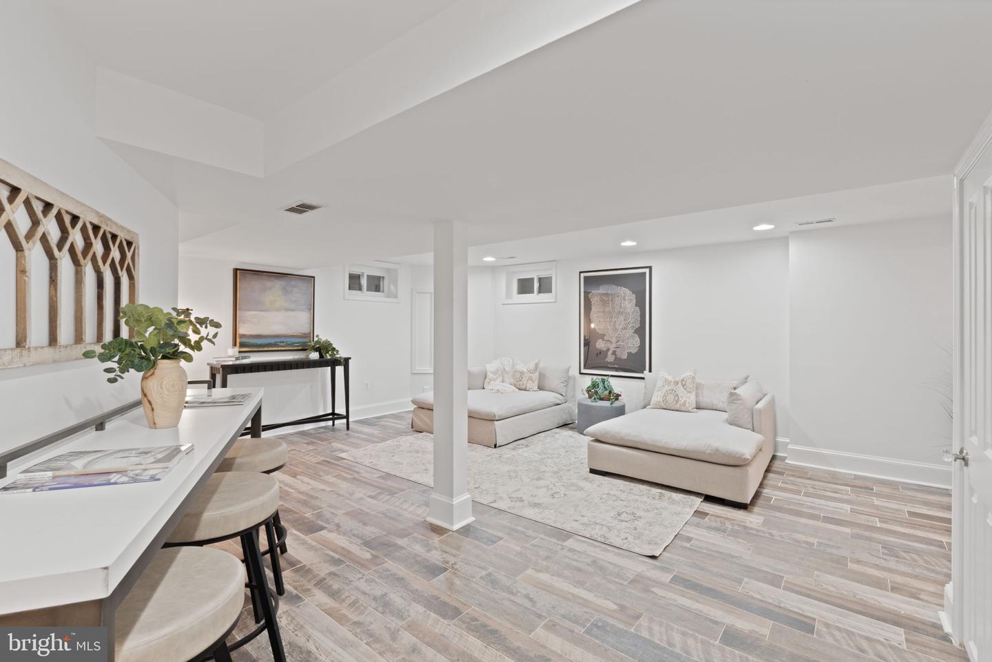 506 IVY CIR, ALEXANDRIA, Virginia 22302, 4 Bedrooms Bedrooms, ,3 BathroomsBathrooms,Residential,For sale,506 IVY CIR,VAAX2042230 MLS # VAAX2042230