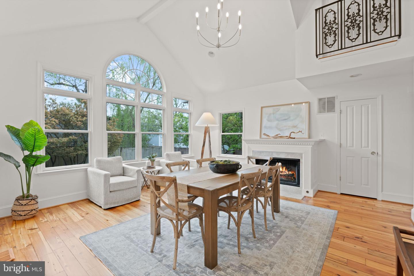 506 IVY CIR, ALEXANDRIA, Virginia 22302, 4 Bedrooms Bedrooms, ,3 BathroomsBathrooms,Residential,For sale,506 IVY CIR,VAAX2042230 MLS # VAAX2042230