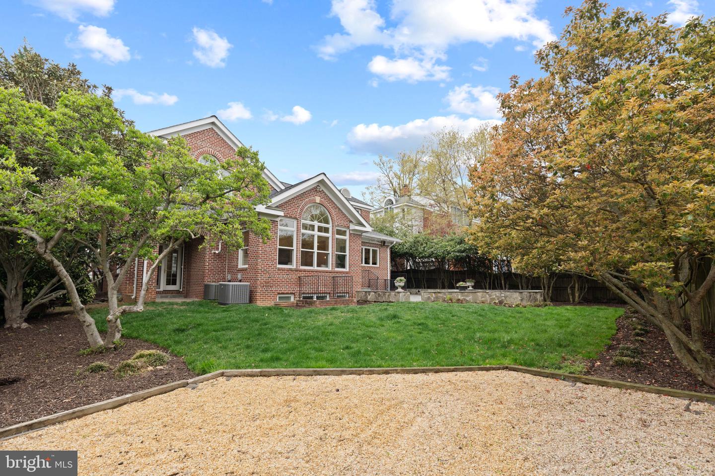 506 IVY CIR, ALEXANDRIA, Virginia 22302, 4 Bedrooms Bedrooms, ,3 BathroomsBathrooms,Residential,For sale,506 IVY CIR,VAAX2042230 MLS # VAAX2042230