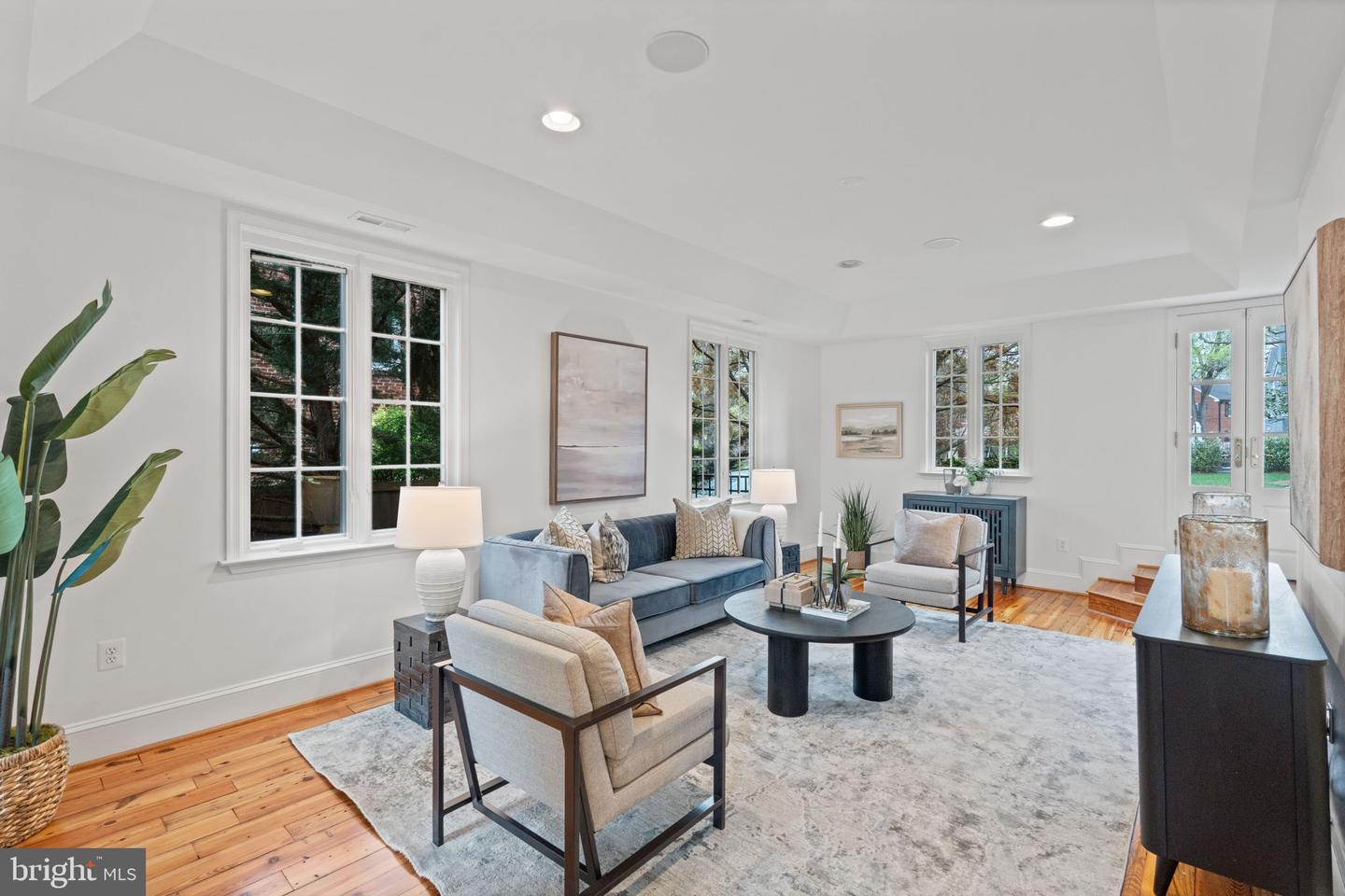 506 IVY CIR, ALEXANDRIA, Virginia 22302, 4 Bedrooms Bedrooms, ,3 BathroomsBathrooms,Residential,For sale,506 IVY CIR,VAAX2042230 MLS # VAAX2042230