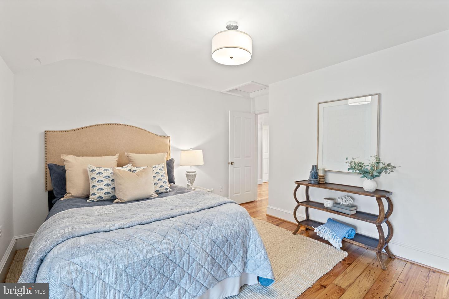 506 IVY CIR, ALEXANDRIA, Virginia 22302, 4 Bedrooms Bedrooms, ,3 BathroomsBathrooms,Residential,For sale,506 IVY CIR,VAAX2042230 MLS # VAAX2042230