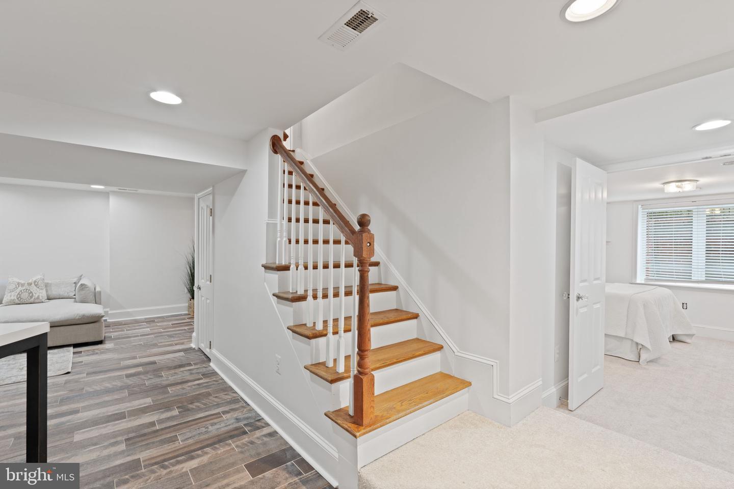 506 IVY CIR, ALEXANDRIA, Virginia 22302, 4 Bedrooms Bedrooms, ,3 BathroomsBathrooms,Residential,For sale,506 IVY CIR,VAAX2042230 MLS # VAAX2042230