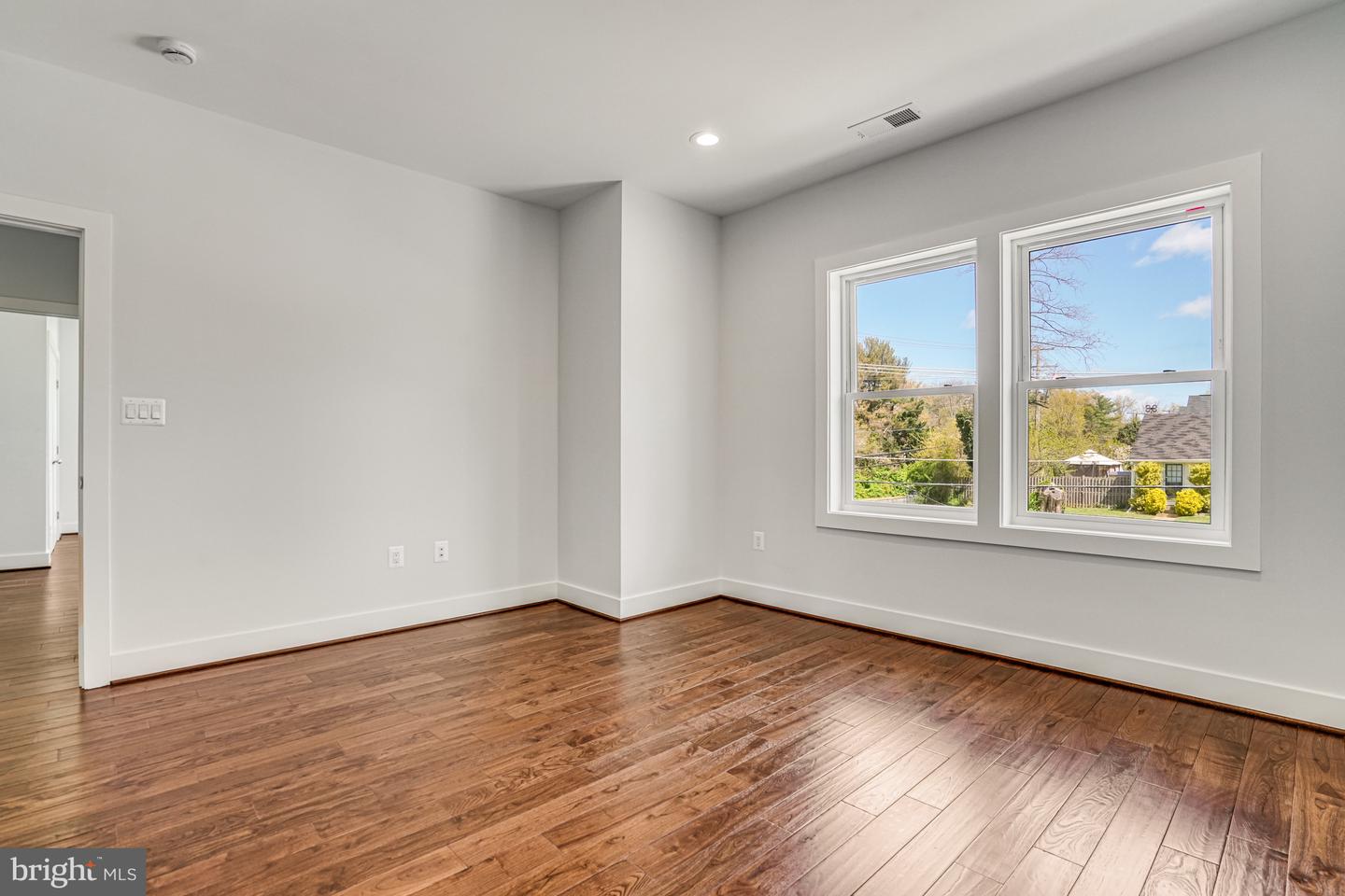 1830 CHERRI DR, FALLS CHURCH, Virginia 22043, 6 Bedrooms Bedrooms, ,6 BathroomsBathrooms,Residential,For sale,1830 CHERRI DR,VAFX2227320 MLS # VAFX2227320