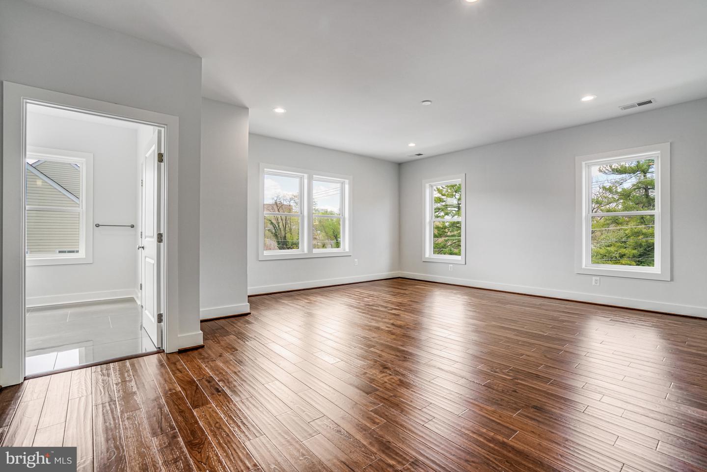 1830 CHERRI DR, FALLS CHURCH, Virginia 22043, 6 Bedrooms Bedrooms, ,6 BathroomsBathrooms,Residential,For sale,1830 CHERRI DR,VAFX2227320 MLS # VAFX2227320