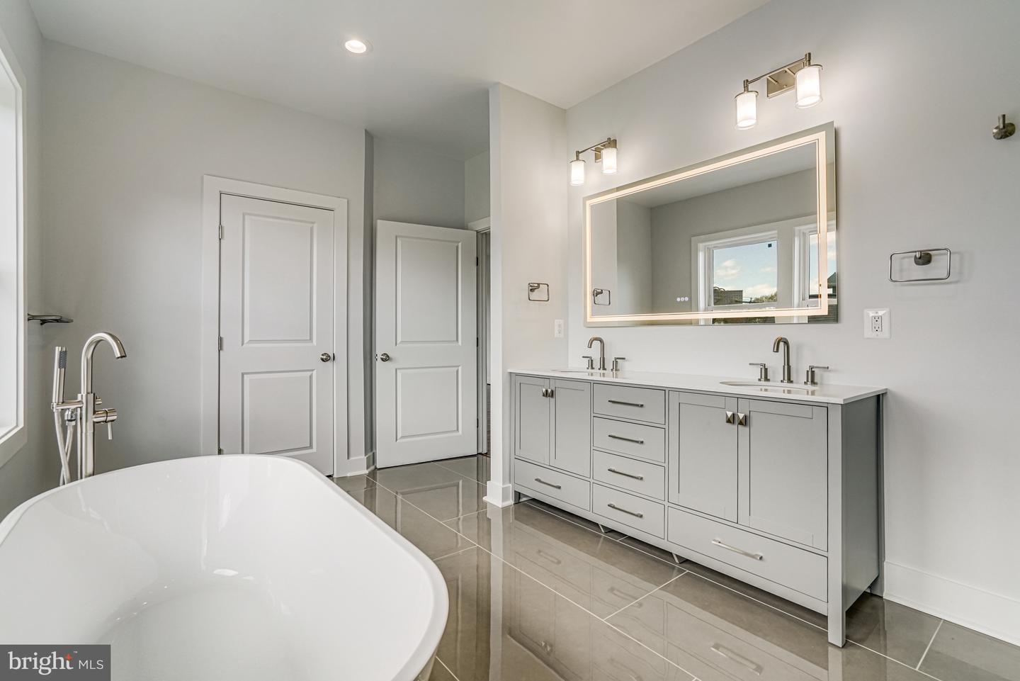1830 CHERRI DR, FALLS CHURCH, Virginia 22043, 6 Bedrooms Bedrooms, ,6 BathroomsBathrooms,Residential,For sale,1830 CHERRI DR,VAFX2227320 MLS # VAFX2227320