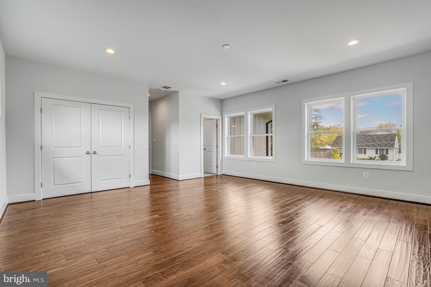 1830 CHERRI DR, FALLS CHURCH, Virginia 22043, 6 Bedrooms Bedrooms, ,6 BathroomsBathrooms,Residential,For sale,1830 CHERRI DR,VAFX2227320 MLS # VAFX2227320
