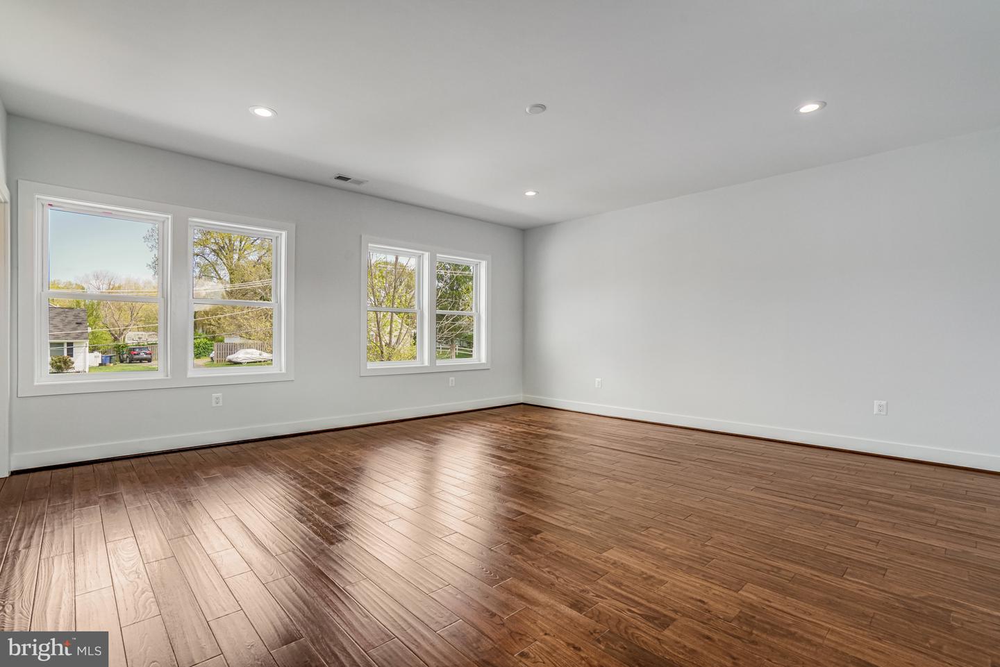1830 CHERRI DR, FALLS CHURCH, Virginia 22043, 6 Bedrooms Bedrooms, ,6 BathroomsBathrooms,Residential,For sale,1830 CHERRI DR,VAFX2227320 MLS # VAFX2227320