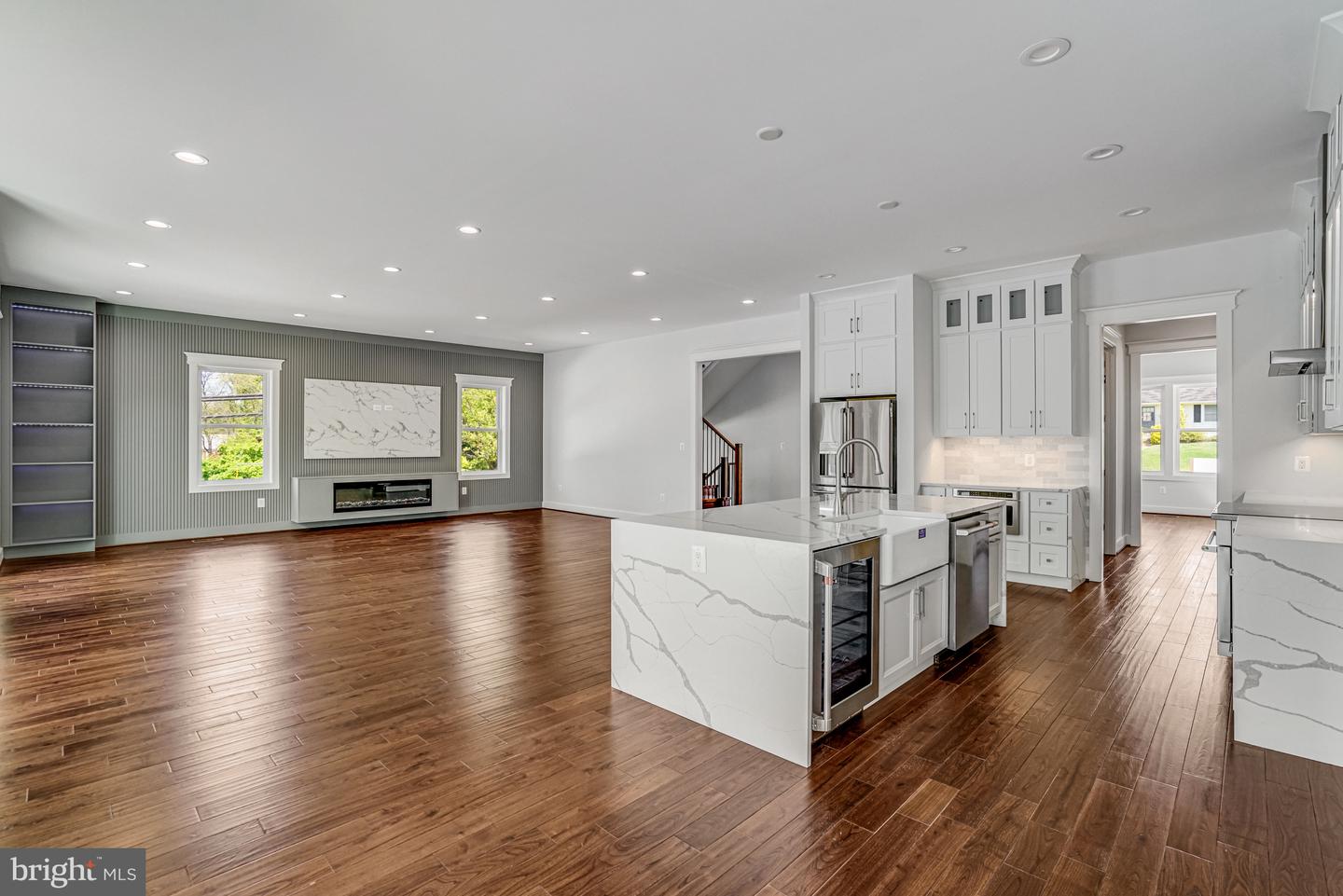 1830 CHERRI DR, FALLS CHURCH, Virginia 22043, 6 Bedrooms Bedrooms, ,6 BathroomsBathrooms,Residential,For sale,1830 CHERRI DR,VAFX2227320 MLS # VAFX2227320