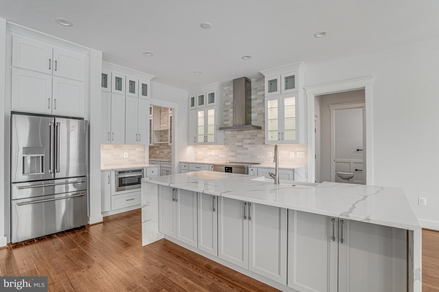 1830 CHERRI DR, FALLS CHURCH, Virginia 22043, 6 Bedrooms Bedrooms, ,6 BathroomsBathrooms,Residential,For sale,1830 CHERRI DR,VAFX2227320 MLS # VAFX2227320