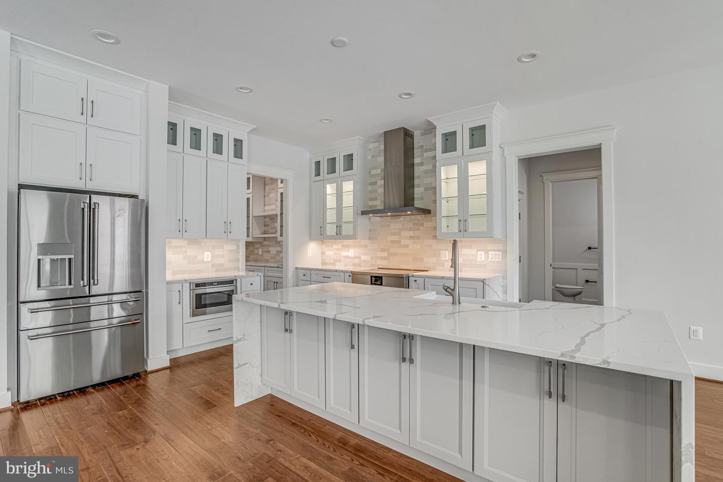 1830 CHERRI DR, FALLS CHURCH, Virginia 22043, 6 Bedrooms Bedrooms, ,6 BathroomsBathrooms,Residential,For sale,1830 CHERRI DR,VAFX2227320 MLS # VAFX2227320
