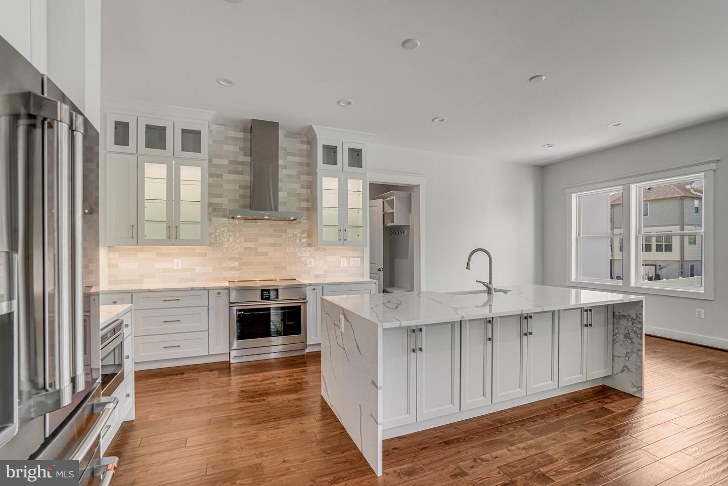1830 CHERRI DR, FALLS CHURCH, Virginia 22043, 6 Bedrooms Bedrooms, ,6 BathroomsBathrooms,Residential,For sale,1830 CHERRI DR,VAFX2227320 MLS # VAFX2227320