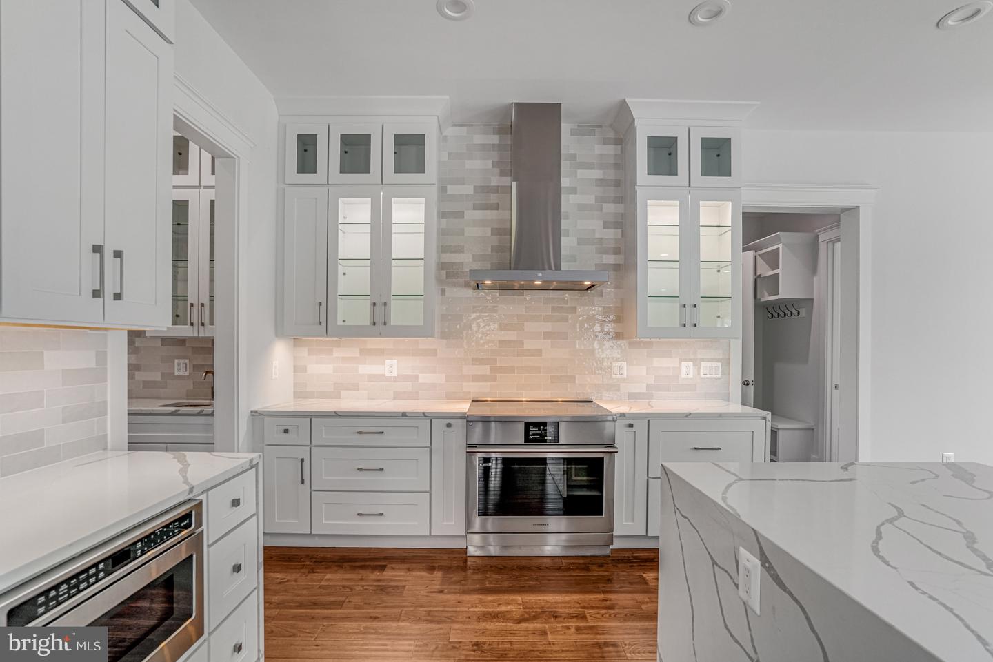 1830 CHERRI DR, FALLS CHURCH, Virginia 22043, 6 Bedrooms Bedrooms, ,6 BathroomsBathrooms,Residential,For sale,1830 CHERRI DR,VAFX2227320 MLS # VAFX2227320