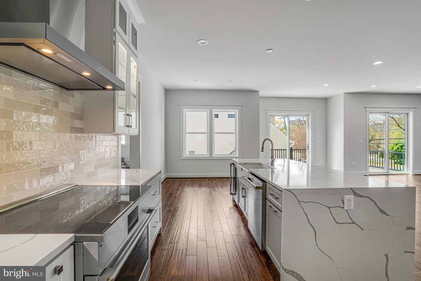 1830 CHERRI DR, FALLS CHURCH, Virginia 22043, 6 Bedrooms Bedrooms, ,6 BathroomsBathrooms,Residential,For sale,1830 CHERRI DR,VAFX2227320 MLS # VAFX2227320
