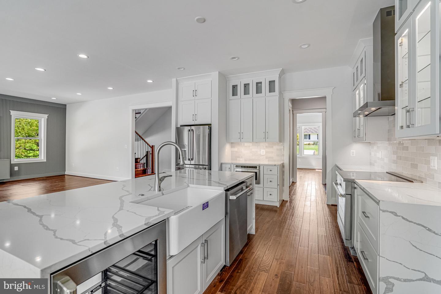 1830 CHERRI DR, FALLS CHURCH, Virginia 22043, 6 Bedrooms Bedrooms, ,6 BathroomsBathrooms,Residential,For sale,1830 CHERRI DR,VAFX2227320 MLS # VAFX2227320