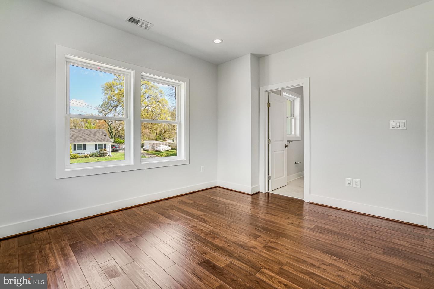 1830 CHERRI DR, FALLS CHURCH, Virginia 22043, 6 Bedrooms Bedrooms, ,6 BathroomsBathrooms,Residential,For sale,1830 CHERRI DR,VAFX2227320 MLS # VAFX2227320
