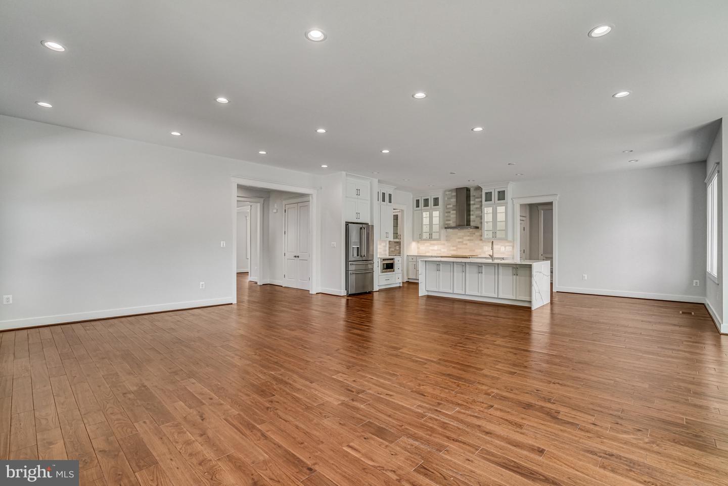 1830 CHERRI DR, FALLS CHURCH, Virginia 22043, 6 Bedrooms Bedrooms, ,6 BathroomsBathrooms,Residential,For sale,1830 CHERRI DR,VAFX2227320 MLS # VAFX2227320