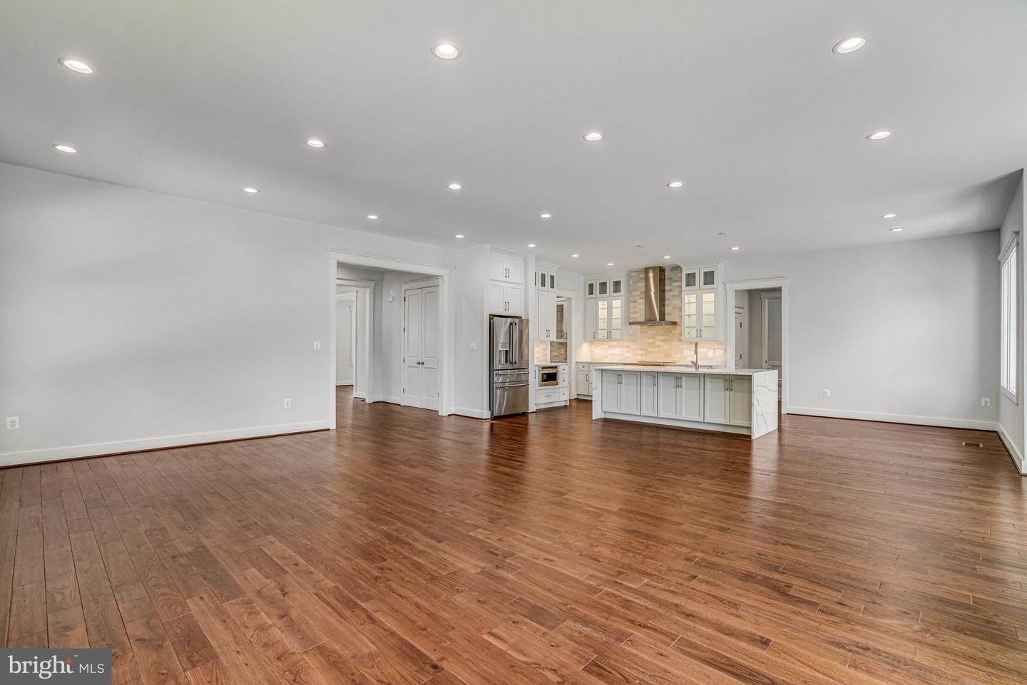 1830 CHERRI DR, FALLS CHURCH, Virginia 22043, 6 Bedrooms Bedrooms, ,6 BathroomsBathrooms,Residential,For sale,1830 CHERRI DR,VAFX2227320 MLS # VAFX2227320