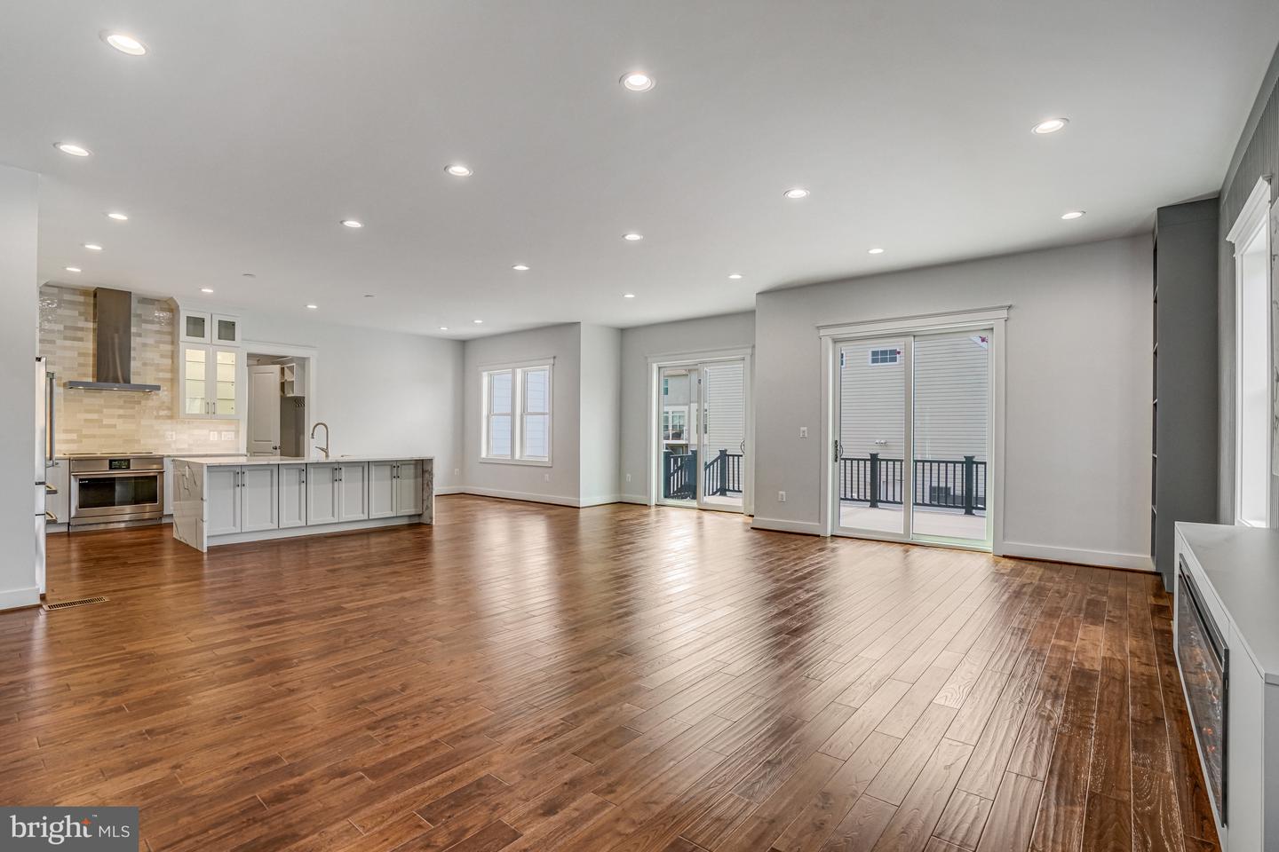 1830 CHERRI DR, FALLS CHURCH, Virginia 22043, 6 Bedrooms Bedrooms, ,6 BathroomsBathrooms,Residential,For sale,1830 CHERRI DR,VAFX2227320 MLS # VAFX2227320