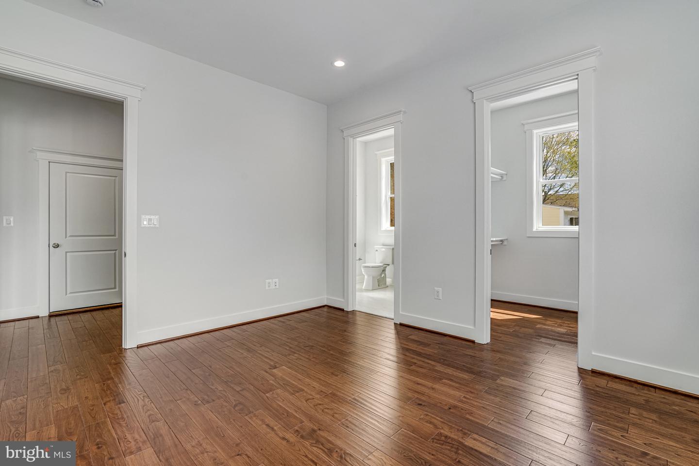 1830 CHERRI DR, FALLS CHURCH, Virginia 22043, 6 Bedrooms Bedrooms, ,6 BathroomsBathrooms,Residential,For sale,1830 CHERRI DR,VAFX2227320 MLS # VAFX2227320