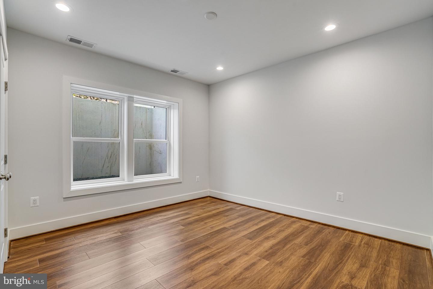 1830 CHERRI DR, FALLS CHURCH, Virginia 22043, 6 Bedrooms Bedrooms, ,6 BathroomsBathrooms,Residential,For sale,1830 CHERRI DR,VAFX2227320 MLS # VAFX2227320