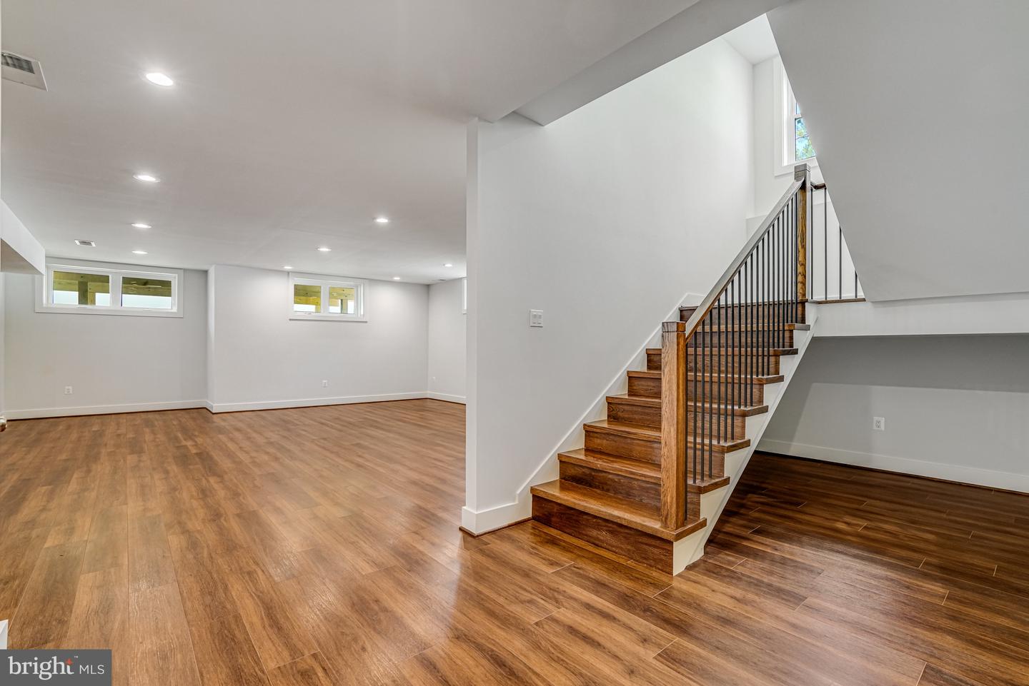 1830 CHERRI DR, FALLS CHURCH, Virginia 22043, 6 Bedrooms Bedrooms, ,6 BathroomsBathrooms,Residential,For sale,1830 CHERRI DR,VAFX2227320 MLS # VAFX2227320