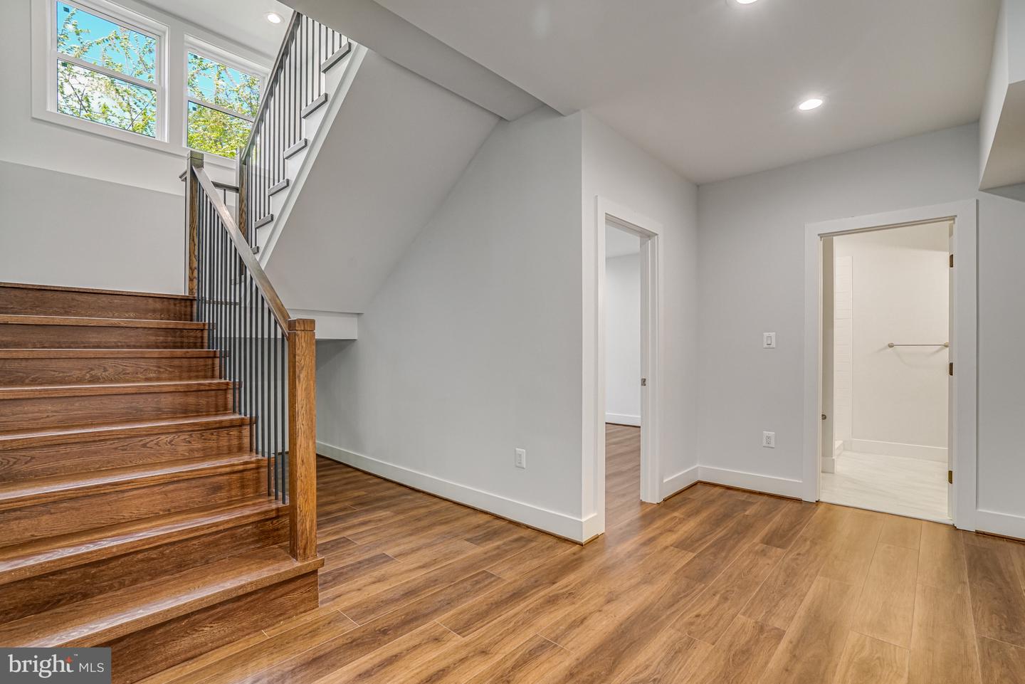 1830 CHERRI DR, FALLS CHURCH, Virginia 22043, 6 Bedrooms Bedrooms, ,6 BathroomsBathrooms,Residential,For sale,1830 CHERRI DR,VAFX2227320 MLS # VAFX2227320
