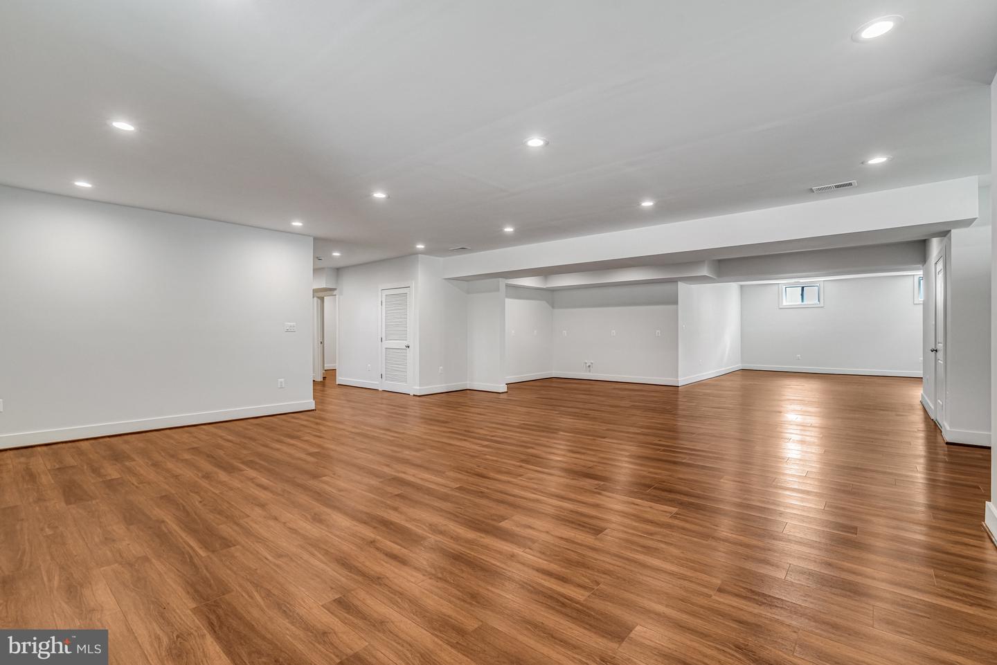 1830 CHERRI DR, FALLS CHURCH, Virginia 22043, 6 Bedrooms Bedrooms, ,6 BathroomsBathrooms,Residential,For sale,1830 CHERRI DR,VAFX2227320 MLS # VAFX2227320