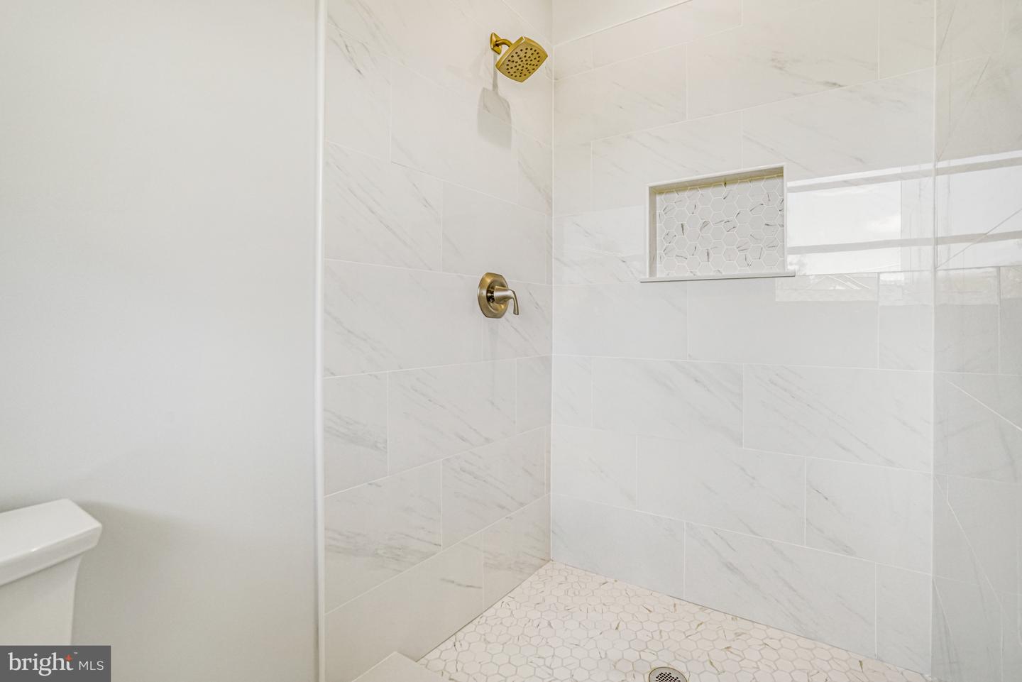 1830 CHERRI DR, FALLS CHURCH, Virginia 22043, 6 Bedrooms Bedrooms, ,6 BathroomsBathrooms,Residential,For sale,1830 CHERRI DR,VAFX2227320 MLS # VAFX2227320