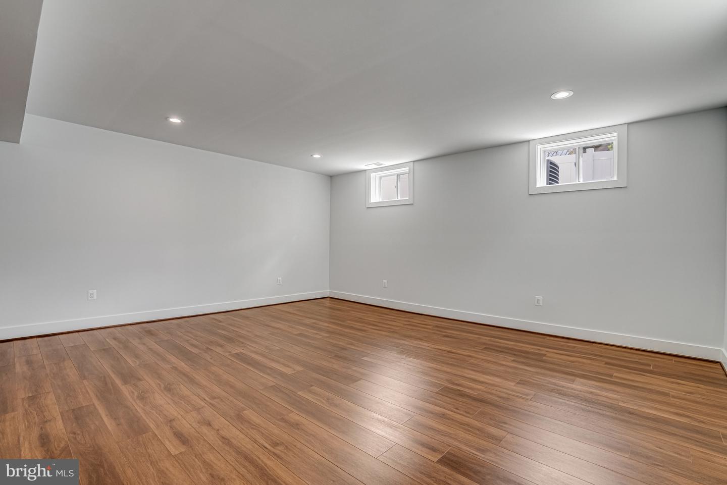 1830 CHERRI DR, FALLS CHURCH, Virginia 22043, 6 Bedrooms Bedrooms, ,6 BathroomsBathrooms,Residential,For sale,1830 CHERRI DR,VAFX2227320 MLS # VAFX2227320
