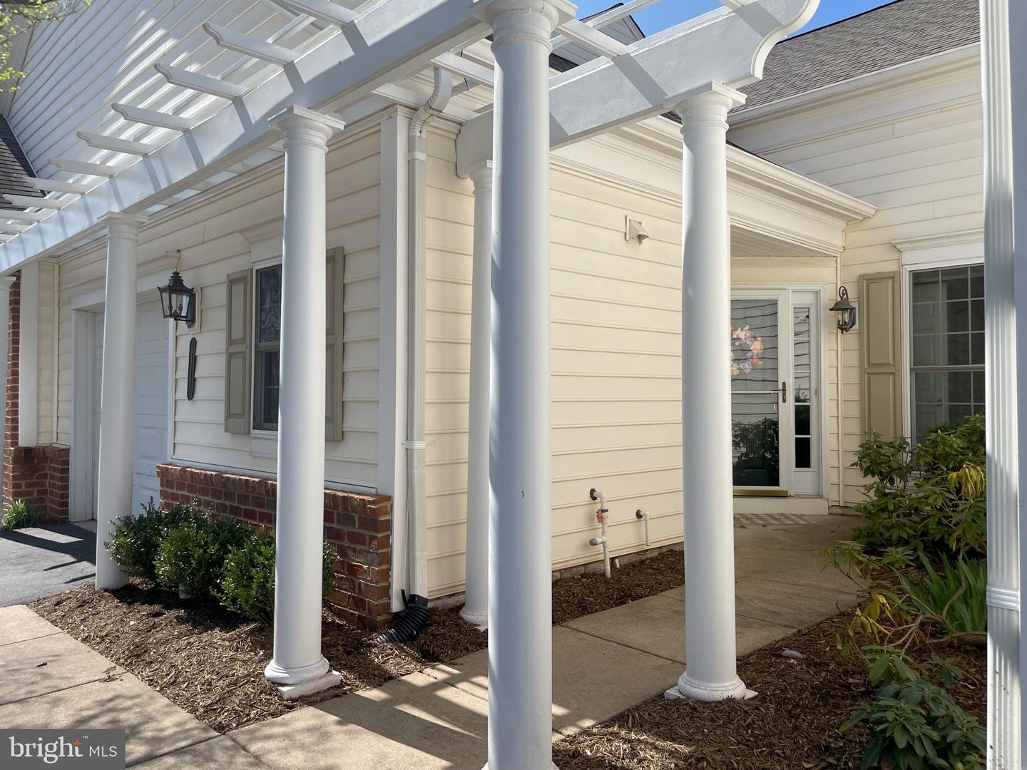44485 MALTESE FALCON SQ, ASHBURN, Virginia 20147, 2 Bedrooms Bedrooms, ,2 BathroomsBathrooms,Residential,For sale,44485 MALTESE FALCON SQ,VALO2091198 MLS # VALO2091198