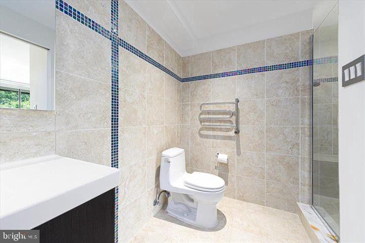 2330 S QUINCY ST, ARLINGTON, Virginia 22204, 2 Bedrooms Bedrooms, ,2 BathroomsBathrooms,Residential,For sale,2330 S QUINCY ST,VAAR2054774 MLS # VAAR2054774