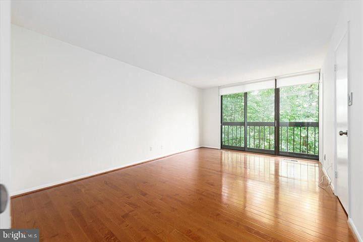 2330 S QUINCY ST, ARLINGTON, Virginia 22204, 2 Bedrooms Bedrooms, ,2 BathroomsBathrooms,Residential,For sale,2330 S QUINCY ST,VAAR2054774 MLS # VAAR2054774