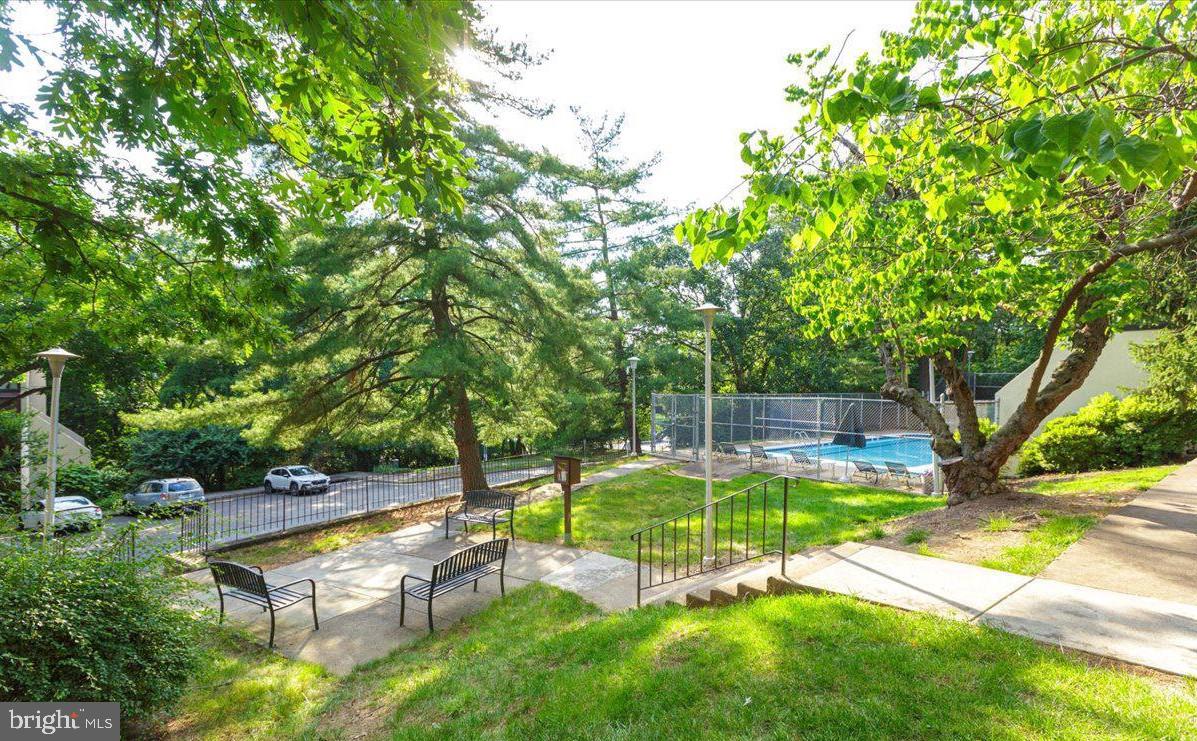 2330 S QUINCY ST, ARLINGTON, Virginia 22204, 2 Bedrooms Bedrooms, ,2 BathroomsBathrooms,Residential,For sale,2330 S QUINCY ST,VAAR2054774 MLS # VAAR2054774