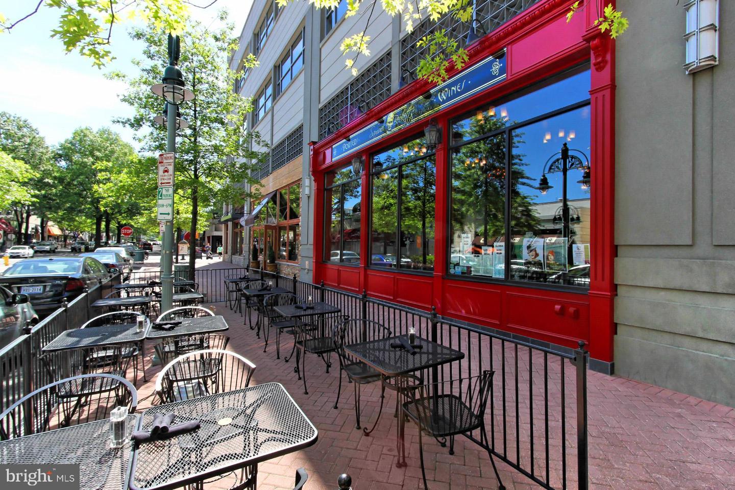 2330 S QUINCY ST, ARLINGTON, Virginia 22204, 2 Bedrooms Bedrooms, ,2 BathroomsBathrooms,Residential,For sale,2330 S QUINCY ST,VAAR2054774 MLS # VAAR2054774