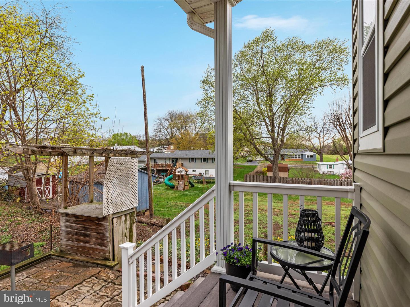 121 W CONFEDERATE ST, NEW MARKET, Virginia 22844, 2 Bedrooms Bedrooms, ,3 BathroomsBathrooms,Residential,For sale,121 W CONFEDERATE ST,VASH2010956 MLS # VASH2010956