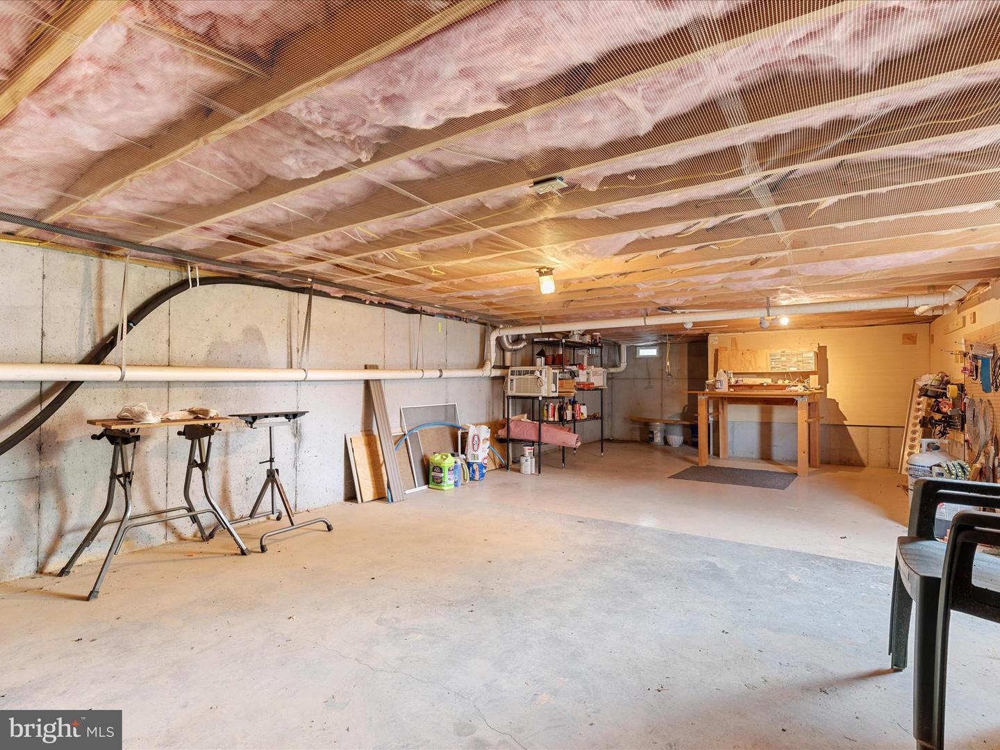 121 W CONFEDERATE ST, NEW MARKET, Virginia 22844, 2 Bedrooms Bedrooms, ,3 BathroomsBathrooms,Residential,For sale,121 W CONFEDERATE ST,VASH2010956 MLS # VASH2010956