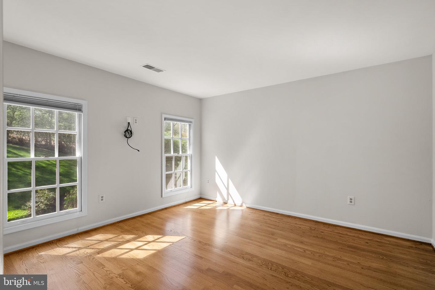 3106 RUSSELL RD, ALEXANDRIA, Virginia 22305, 5 Bedrooms Bedrooms, ,3 BathroomsBathrooms,Residential,For sale,3106 RUSSELL RD,VAAX2043358 MLS # VAAX2043358