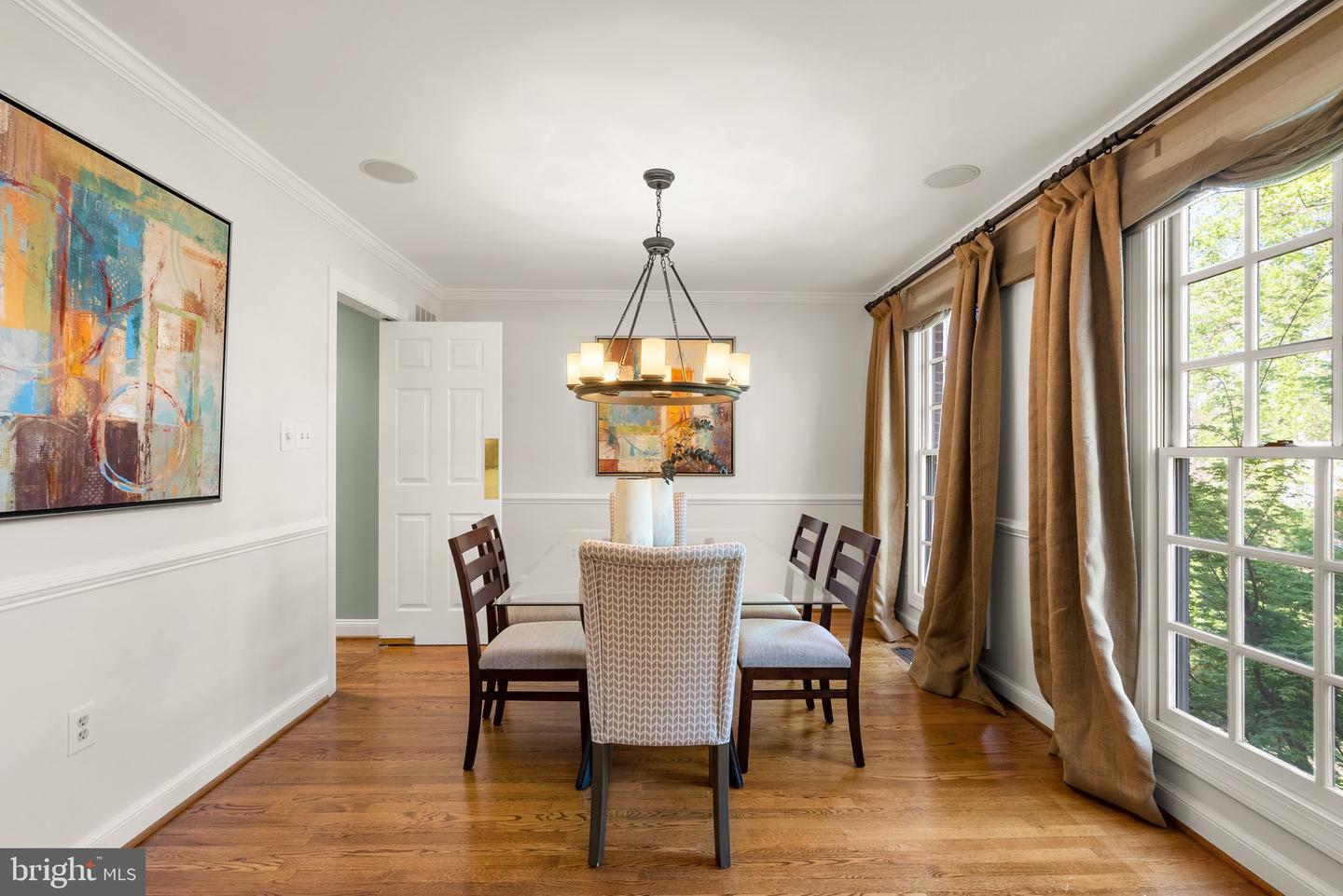 3106 RUSSELL RD, ALEXANDRIA, Virginia 22305, 5 Bedrooms Bedrooms, ,3 BathroomsBathrooms,Residential,For sale,3106 RUSSELL RD,VAAX2043358 MLS # VAAX2043358