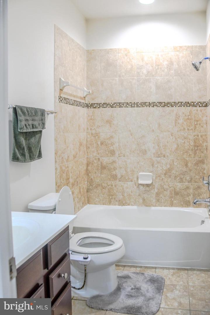 9910 BOX OAK CT, FREDERICKSBURG, Virginia 22407, 5 Bedrooms Bedrooms, ,3 BathroomsBathrooms,Residential,For sale,9910 BOX OAK CT,VASP2031866 MLS # VASP2031866