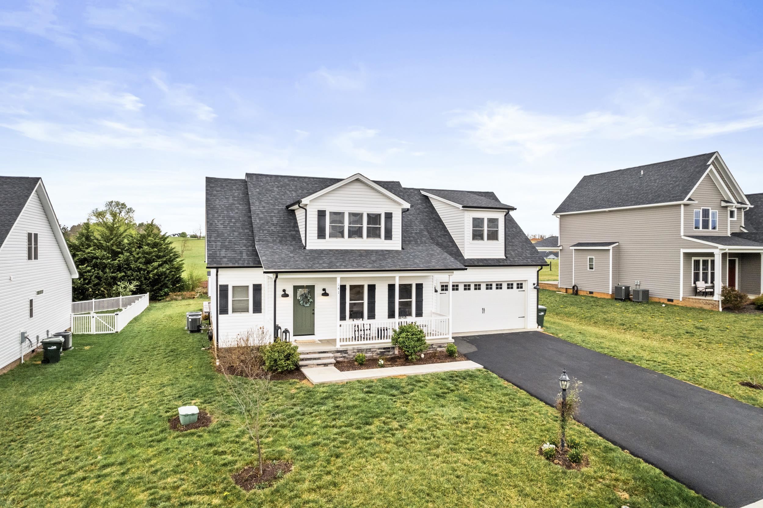 141 TOMASVILLE DR, WAYNESBORO, Virginia 22980, 4 Bedrooms Bedrooms, ,2 BathroomsBathrooms,Residential,141 TOMASVILLE DR,662987 MLS # 662987