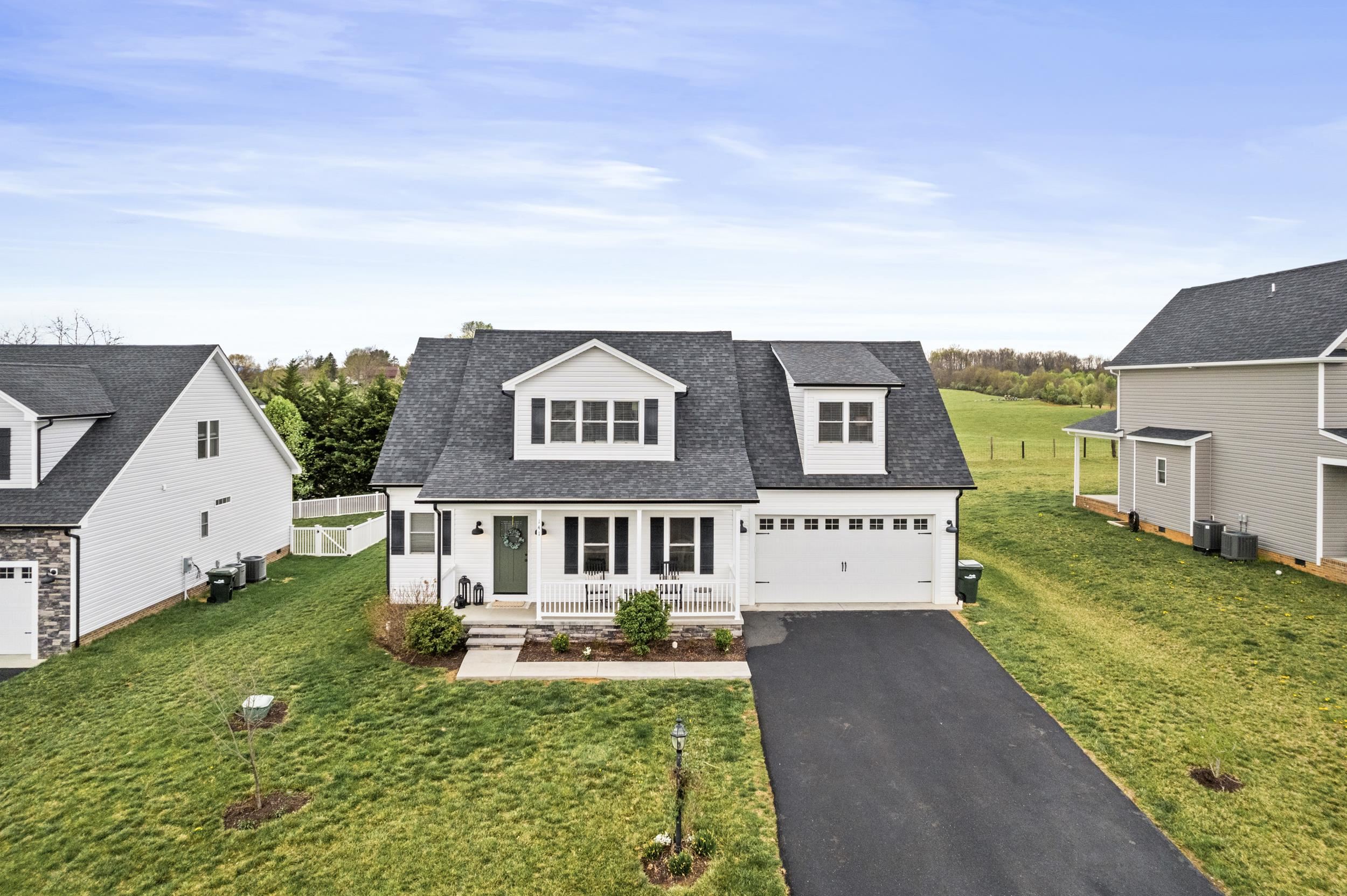 141 TOMASVILLE DR, WAYNESBORO, Virginia 22980, 4 Bedrooms Bedrooms, ,2 BathroomsBathrooms,Residential,141 TOMASVILLE DR,662987 MLS # 662987
