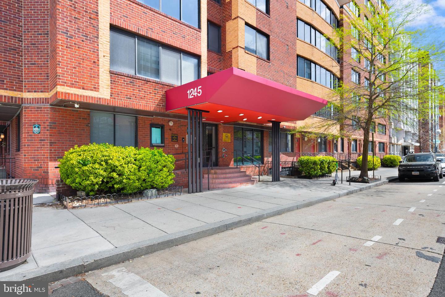 1245 13TH ST NW #516, WASHINGTON, District Of Columbia 20005, ,1 BathroomBathrooms,Residential,For sale,1245 13TH ST NW #516,DCDC2194114 MLS # DCDC2194114