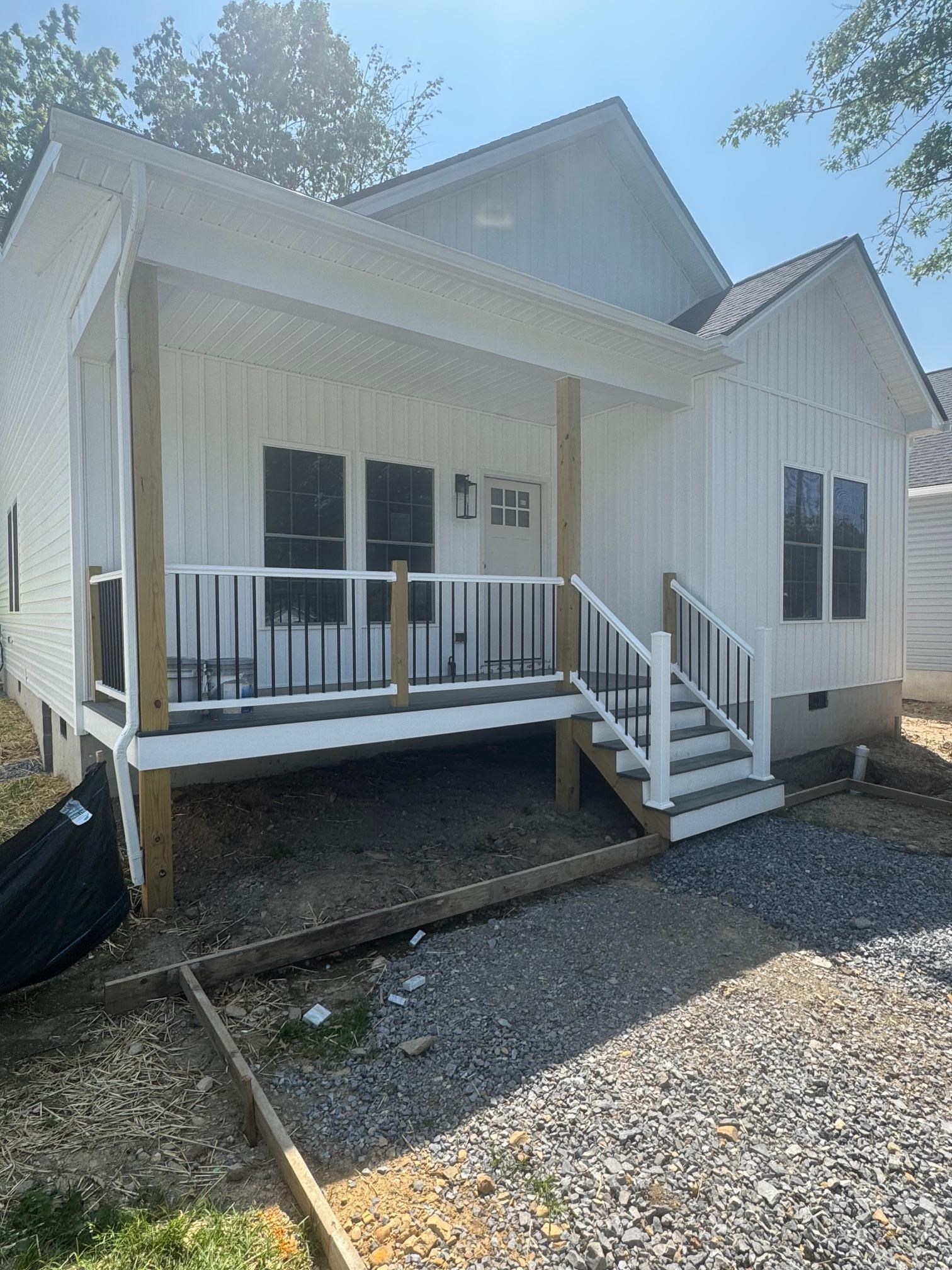 1526 2ND ST, WAYNESBORO, Virginia 22980, 3 Bedrooms Bedrooms, ,2 BathroomsBathrooms,Residential,1526 2ND ST,663001 MLS # 663001