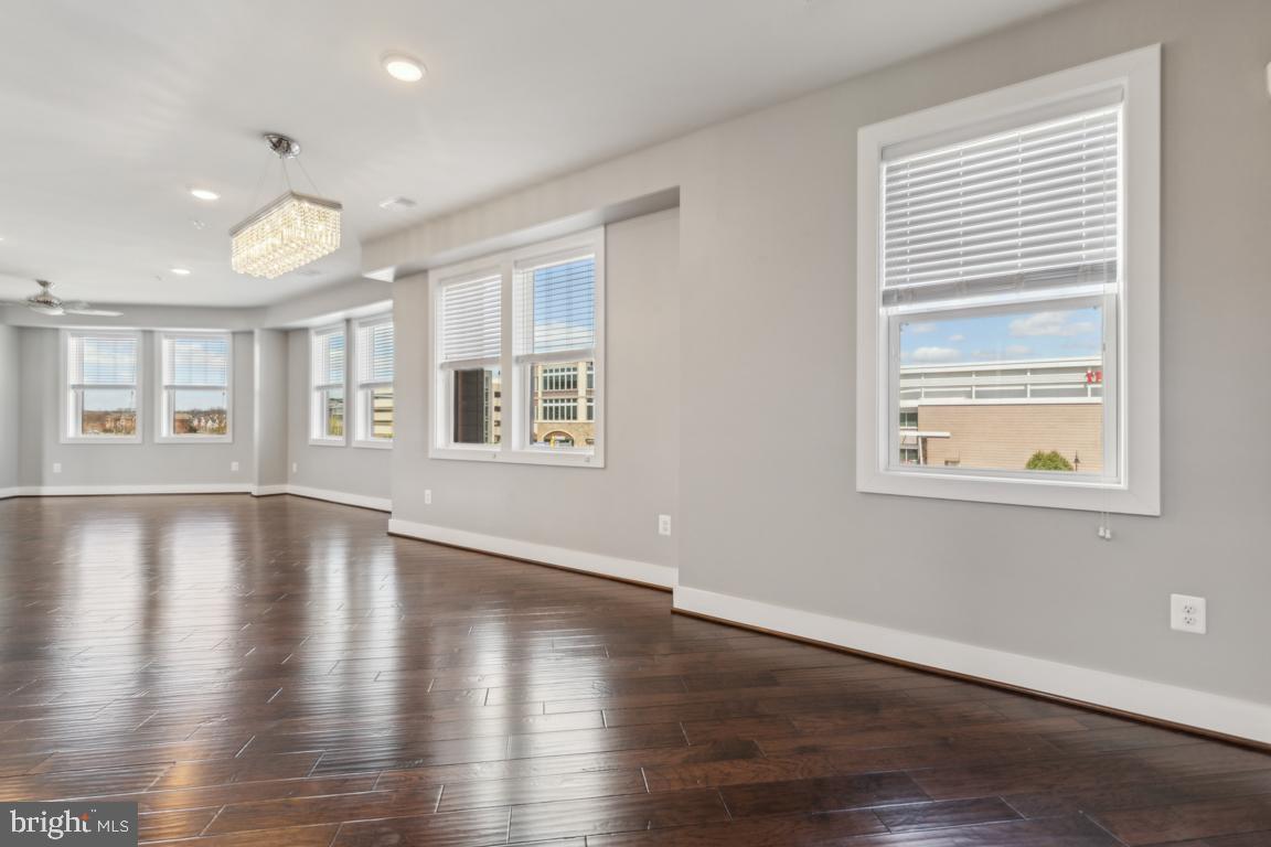 44738 TIVERTON SQ, ASHBURN, Virginia 20147, 3 Bedrooms Bedrooms, ,2 BathroomsBathrooms,Residential,For sale,44738 TIVERTON SQ,VALO2093252 MLS # VALO2093252