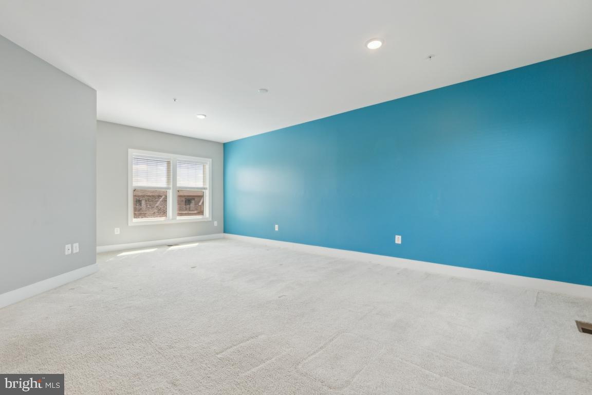 44738 TIVERTON SQ, ASHBURN, Virginia 20147, 3 Bedrooms Bedrooms, ,2 BathroomsBathrooms,Residential,For sale,44738 TIVERTON SQ,VALO2093252 MLS # VALO2093252