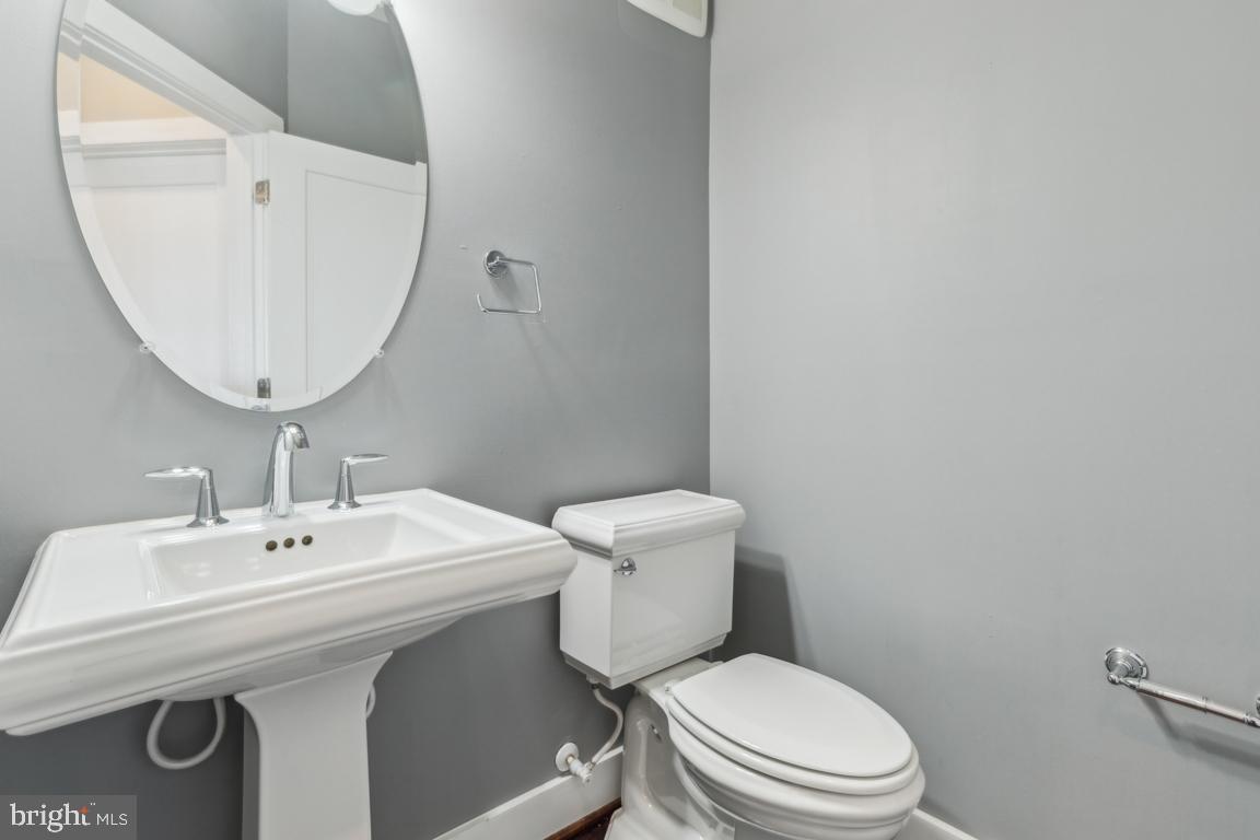44738 TIVERTON SQ, ASHBURN, Virginia 20147, 3 Bedrooms Bedrooms, ,2 BathroomsBathrooms,Residential,For sale,44738 TIVERTON SQ,VALO2093252 MLS # VALO2093252