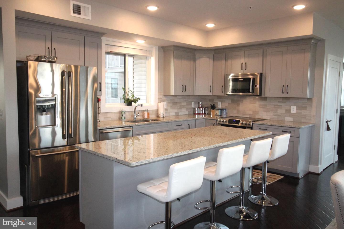 44738 TIVERTON SQ, ASHBURN, Virginia 20147, 3 Bedrooms Bedrooms, ,2 BathroomsBathrooms,Residential,For sale,44738 TIVERTON SQ,VALO2093252 MLS # VALO2093252