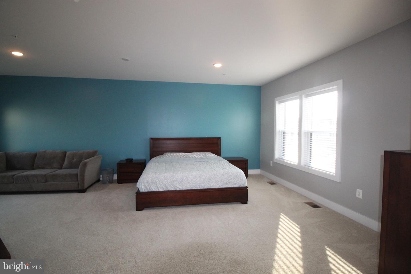 44738 TIVERTON SQ, ASHBURN, Virginia 20147, 3 Bedrooms Bedrooms, ,2 BathroomsBathrooms,Residential,For sale,44738 TIVERTON SQ,VALO2093252 MLS # VALO2093252