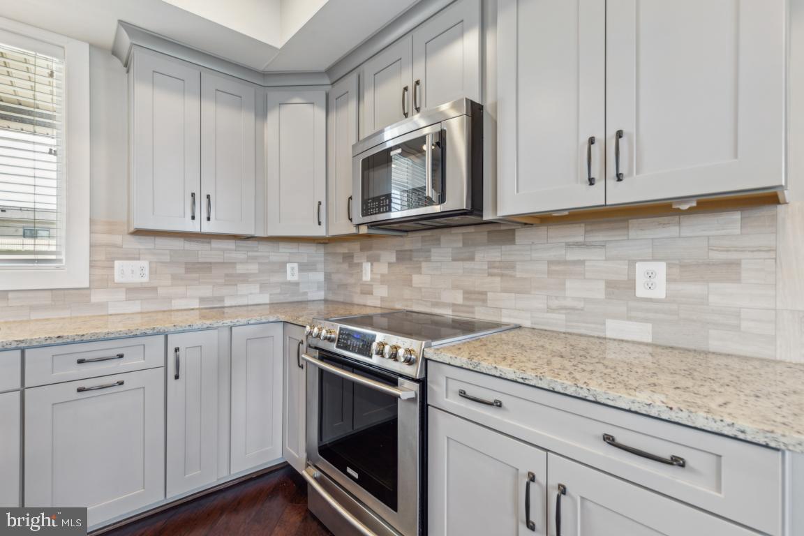 44738 TIVERTON SQ, ASHBURN, Virginia 20147, 3 Bedrooms Bedrooms, ,2 BathroomsBathrooms,Residential,For sale,44738 TIVERTON SQ,VALO2093252 MLS # VALO2093252